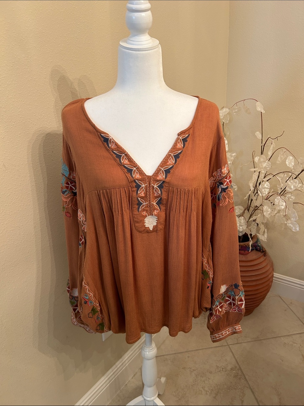 easel Rust Embroidered V-Neck Peasant Tunic